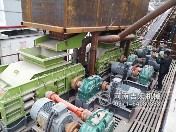 為什么細碎作業(yè)選對輥機？成品粒度自由調(diào)節(jié)是關鍵！